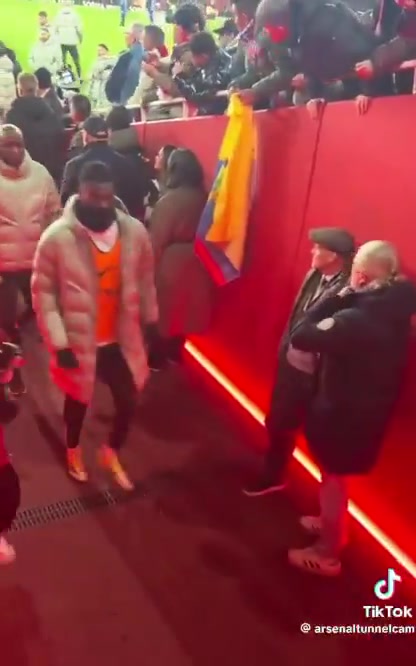 开云体育下载-卡努发文批评枪手众将，无视名宿永贝里、佩蒂特径直返回更衣室