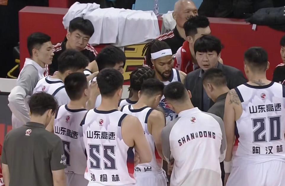 开云-山东男篮逆转吉林9分险胜，陶汉林12+7鲍威尔爆发，姜伟泽17+4+4