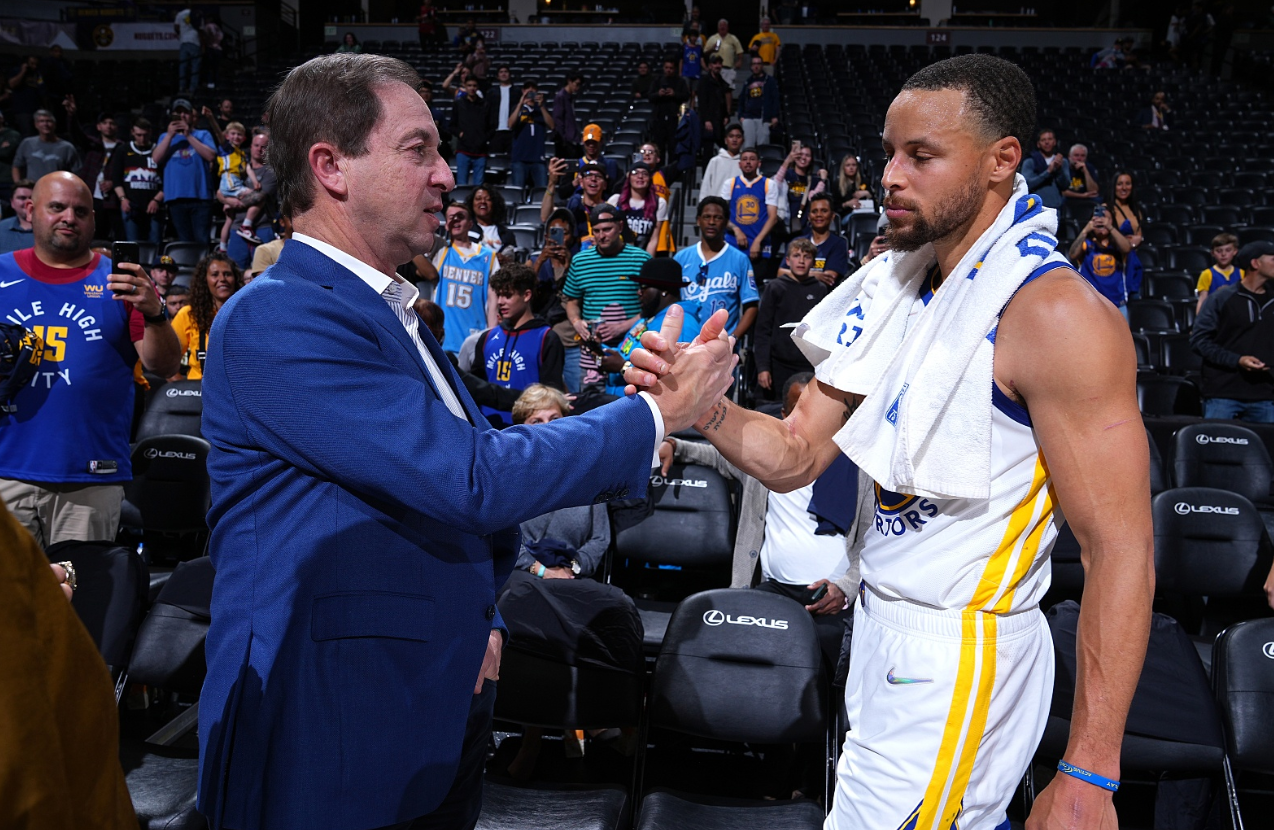 开云体育下载-NBA截止日两大输家，勇士一步错步步错，火箭拒绝送上门的后卫